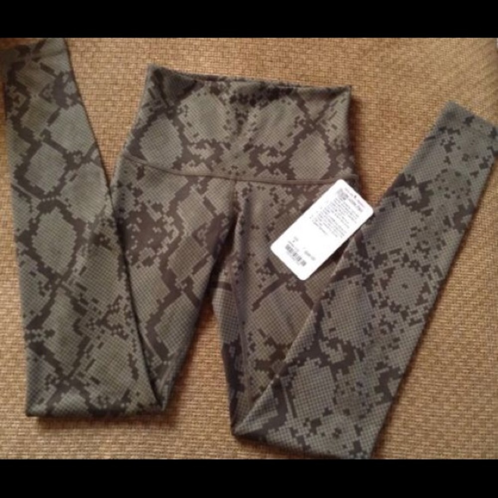 Lululemon Wunder Under Leggings